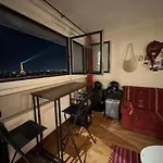 Eiffel Tower View & Swimming Pool, Cosy - Center Apartmán Paříž