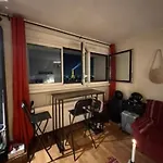 Eiffel Tower View & Swimming Pool, Cosy - Center *