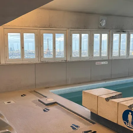 Eiffel Tower View & Swimming Pool, Cosy - Center